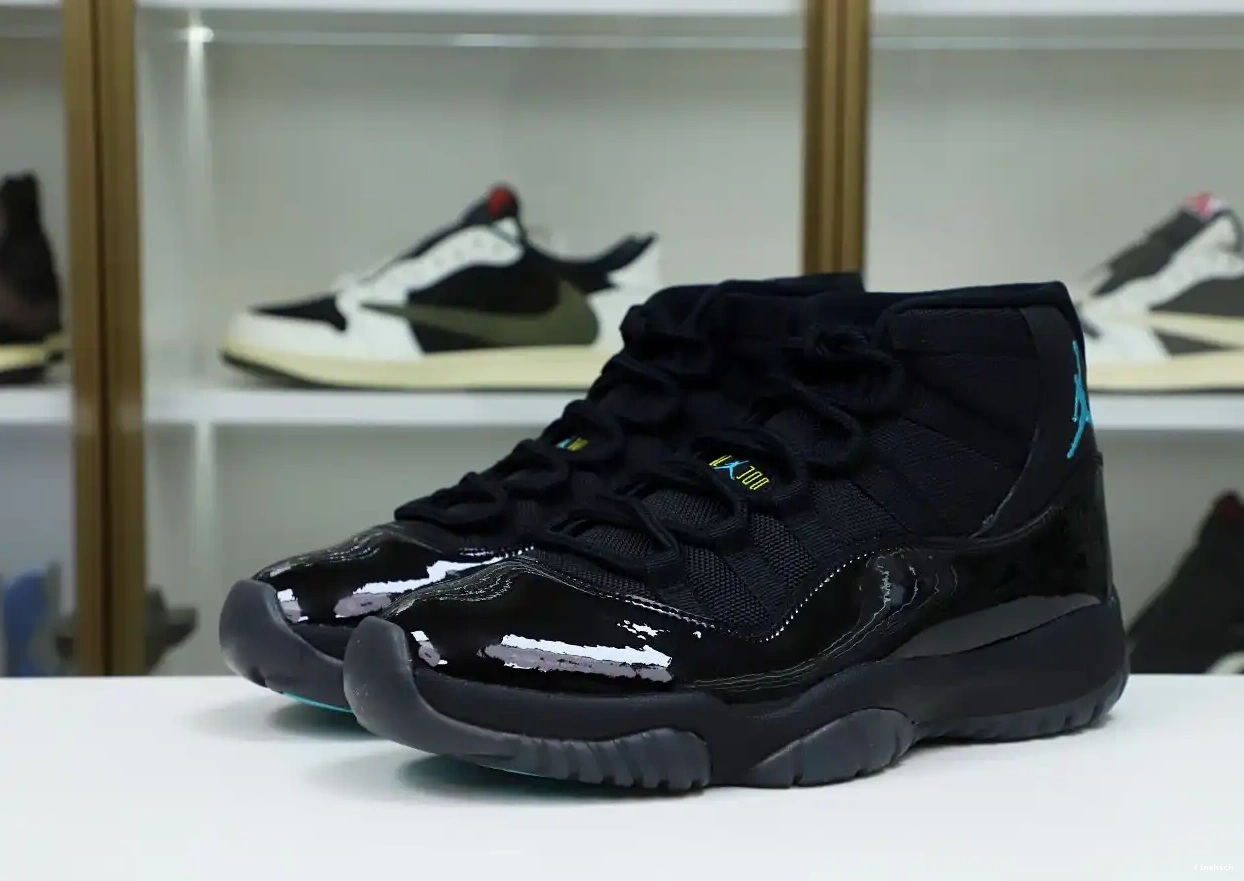 JORDAN GAMMA BLUE AIR RETRO 11 0402
